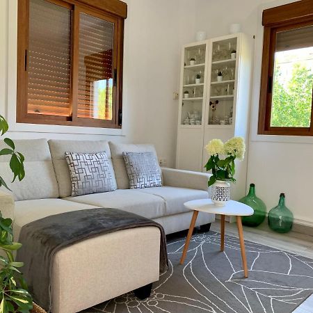 A Casa Vermella Con Jardin A 10 Minutos De Santiago De Compostela Appartement Ortono Buitenkant foto