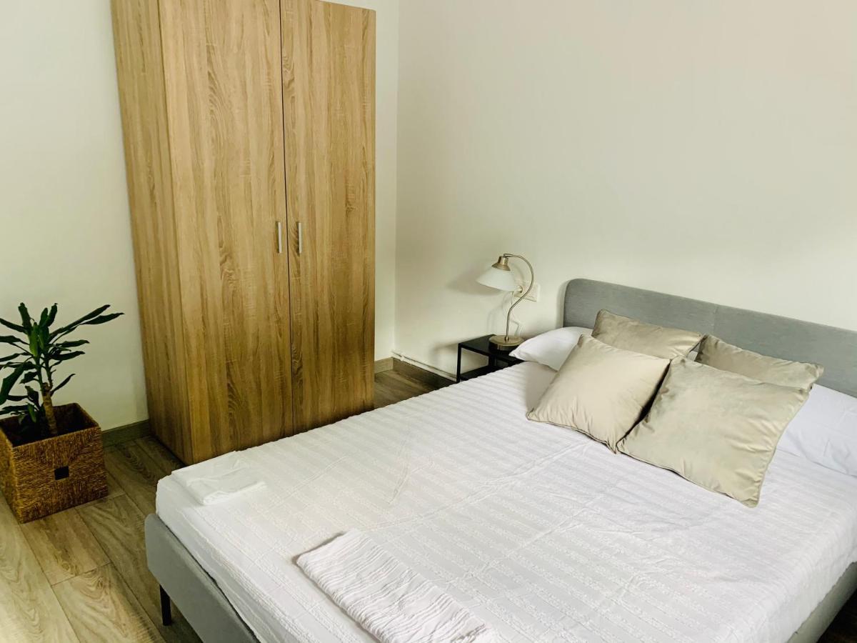 A Casa Vermella Con Jardin A 10 Minutos De Santiago De Compostela Appartement Ortono Buitenkant foto